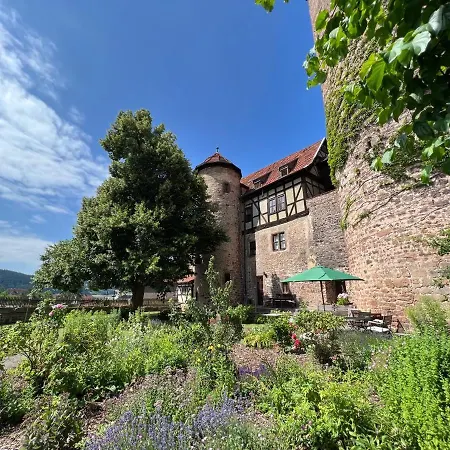 Apartment Alte Foersterei - Elegantes In Der Historischen Hinterburg - Nahe Fulda Und Bad Hersfeld