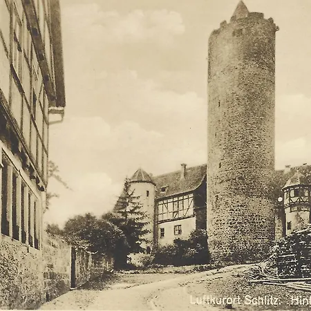 Apartment Alte Foersterei - Elegantes In Der Historischen Hinterburg - Nahe Fulda Und Bad Hersfeld *