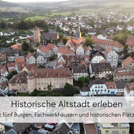 דירה Alte Foersterei - Altstadtwohnung Mit Stil & Aufzug - In Der Hinterburg Schlitz - Mit Garten, Parkplatz & E-Ladestation - Hunde Willkommen - Fulda, Bad Hersfeld, Alsfeld In 25 Km Entfernung *
