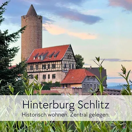 아파트 Alte Foersterei - Altstadtwohnung Mit Stil & Aufzug - In Der Hinterburg - Mit Garten, Parkplatz & E-ladestation - Hunde Willkommen - Fulda, Bad Hersfeld, Alsfeld In 25 Km Entfernung *