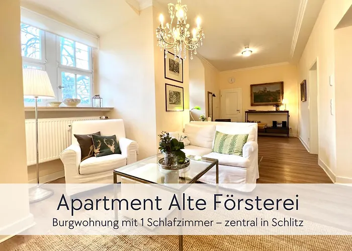 Alte Foersterei - Altstadtwohnung Mit Stil & Aufzug - In Der Hinterburg - Mit Garten, Parkplatz & E-ladestation - Hunde Willkommen - Fulda, Bad Hersfeld, Alsfeld In 25 Km Entfernung Apartman *